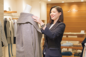株式会社レリアン